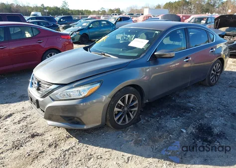 2017 Nissan Altima 2.5 Sv z USA, uszkodzony, nr VIN 1N4AL3AP5HC245398